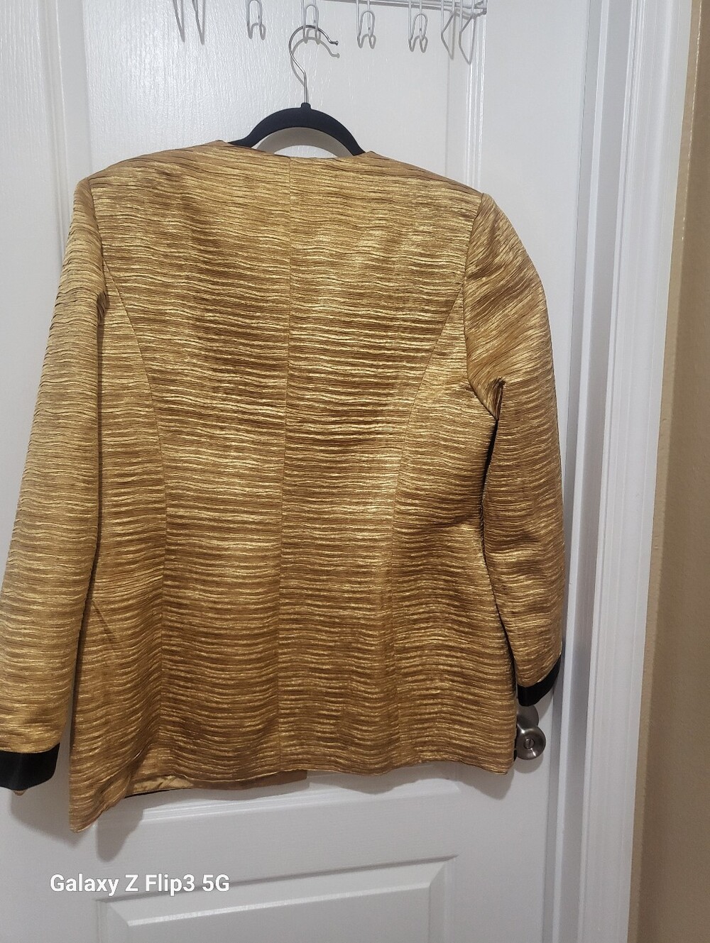 Natasia New York Gold & Black Embellished Evening Blazer - Size 14 Pre-owned - Picture 7 of 8